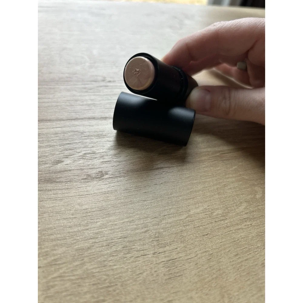 NEW LARITZY COSMETICS Light Stix Highlighter 0.31 oz HALO